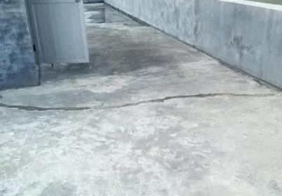 福清楼顶漏水维修公司分享下如何解决卫生间隐蔽部位漏水的问题?